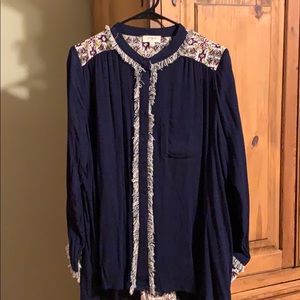 Super cute NWOT Umgee blouse